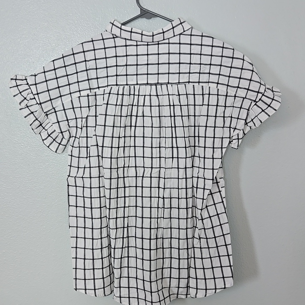 Doe & Rae | NWT White Plaid Ruffle Sleeve Top Size Small - Picture 3 of 8